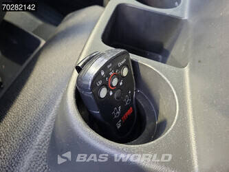 2018-mercedes-benz-atego-1524-1382034-44704340