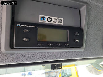 2018-mercedes-benz-atego-1524-1382320-44704481