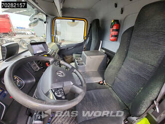 2016-mercedes-benz-atego-1524-1384530-44704553