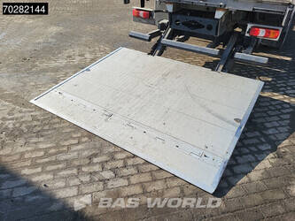 2018-mercedes-benz-atego-1524-1384531-44704570