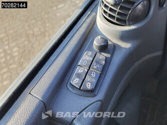 2018-mercedes-benz-atego-1524-1384531-44704591