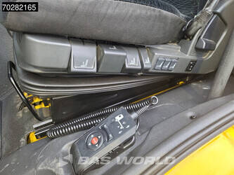 2016-mercedes-benz-atego-1524-1384896-44704635