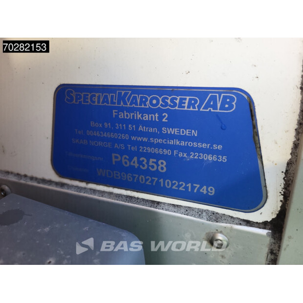 2017 Mercedes-Benz Atego 1524-44704675