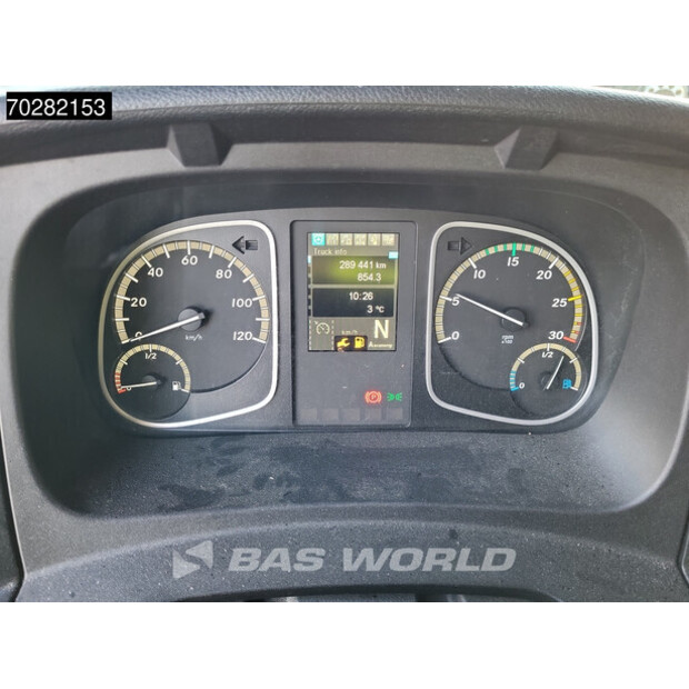 2017 Mercedes-Benz Atego 1524-44704677