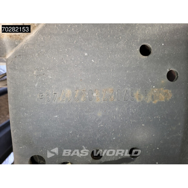 2017 Mercedes-Benz Atego 1524-44704679