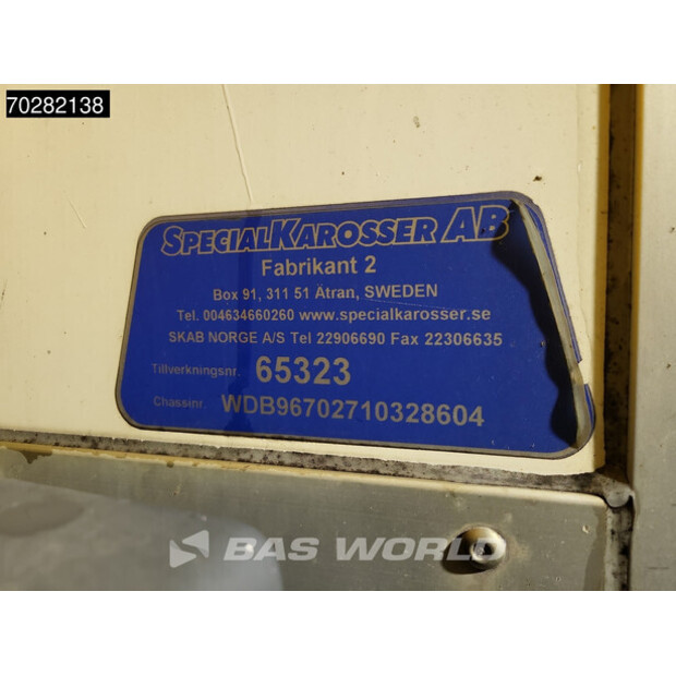 2018 Mercedes-Benz Atego 1524-44704716