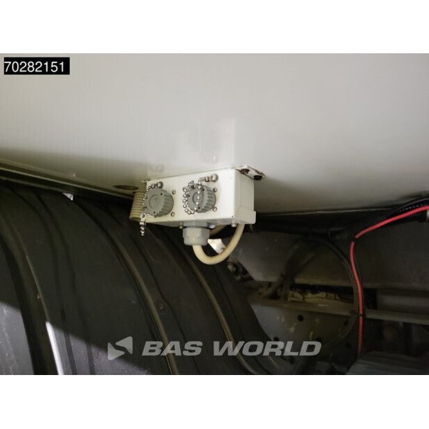 2017 Mercedes-Benz Atego 1524-44704771