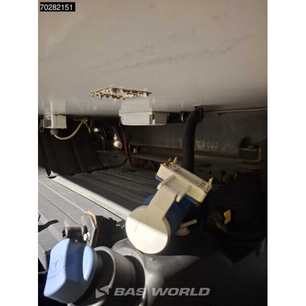 2017 Mercedes-Benz Atego 1524-44704772