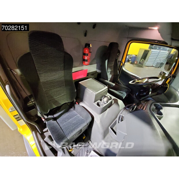 2017 Mercedes-Benz Atego 1524-44704779