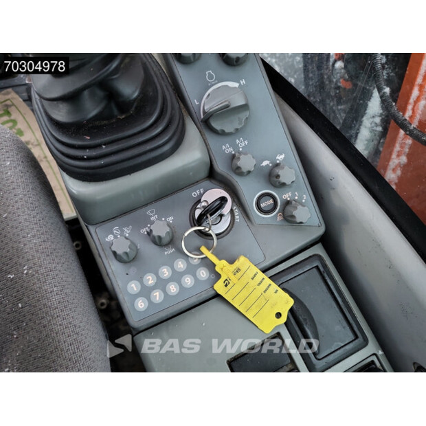 2014 Hitachi ZX140W-5B-44704926