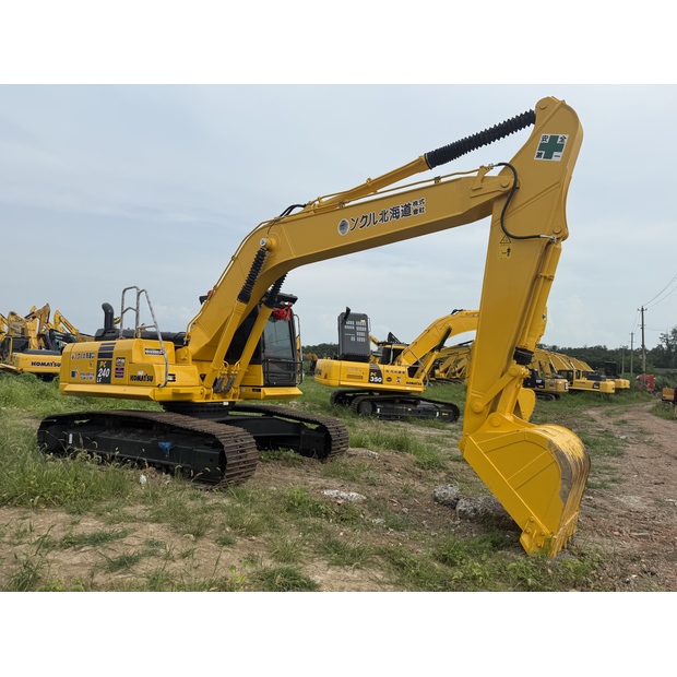 2024 كوماتسو PC240-8-44705626