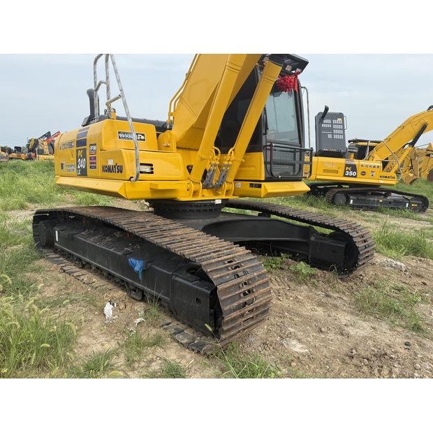 2024 كوماتسو PC240-8-44705627