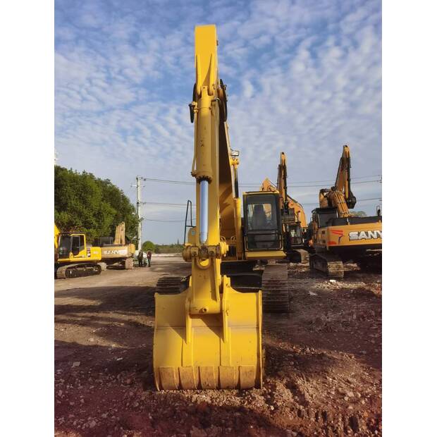 2023 Komatsu PC300-7-44705629