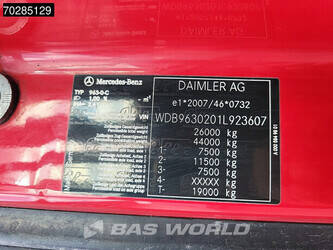 2014-mercedes-benz-actros-2548-1282608-44706025