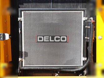 2025-jcb-225lc-1400703-44707021