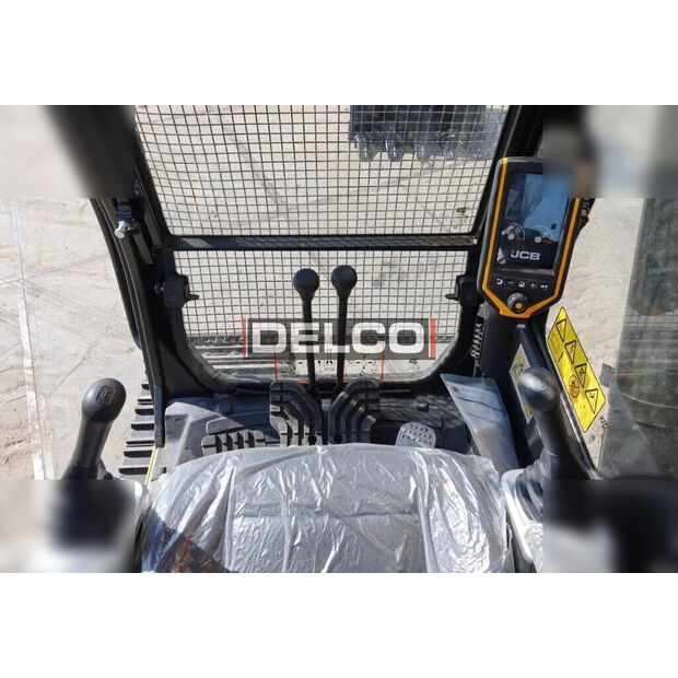 2025 جيه سي بي 225LC-44707024