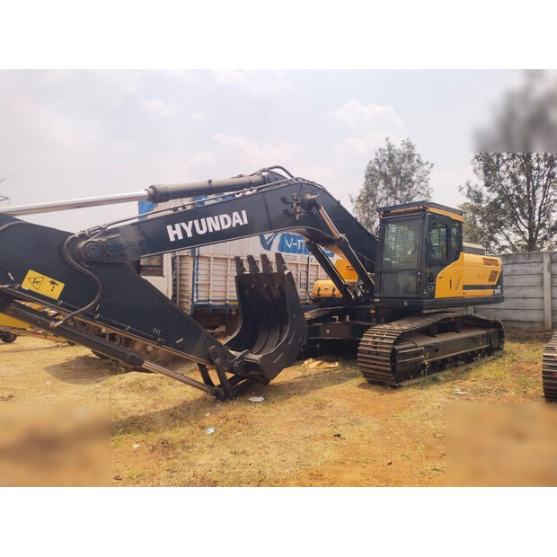 2025 Hyundai HX380L-44707337