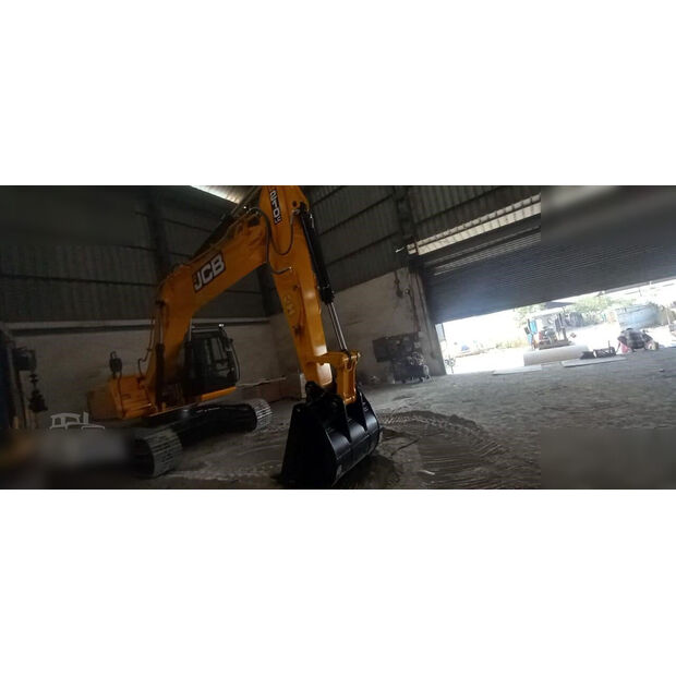 2025 JCB JS210 LC-44707592