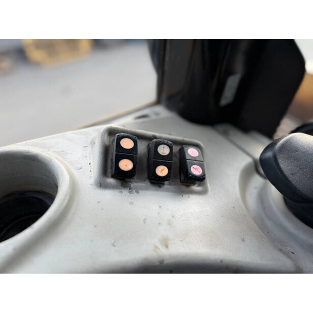 2013 Caterpillar D6N LGP-44708685