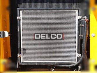 2025-jcb-225lc-1400865-44709003