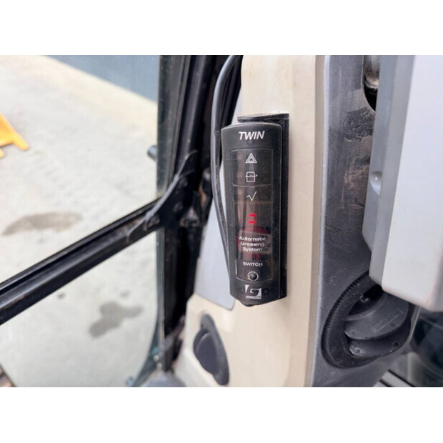 2013 Caterpillar 320EL-44709403