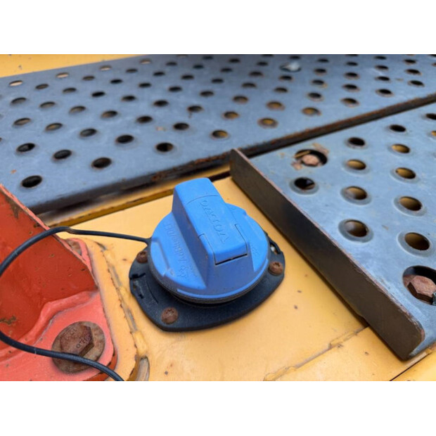 2018 فولفو EC750EL-44710101