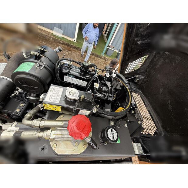 2025 CASE 450NX-44710143