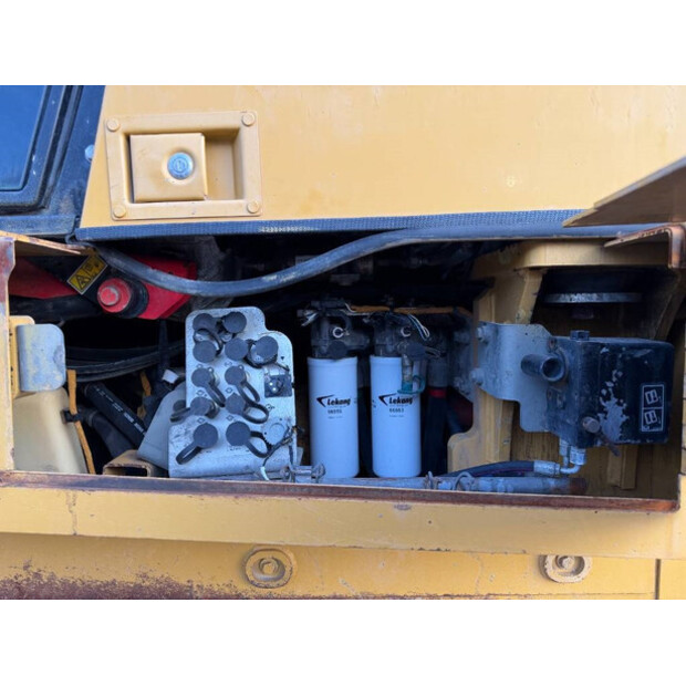 2010 Caterpillar 973D-44710236