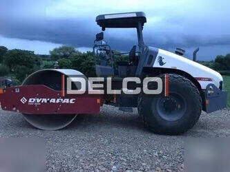 صورة ل معدات رص 2025 ديناباك CA305D