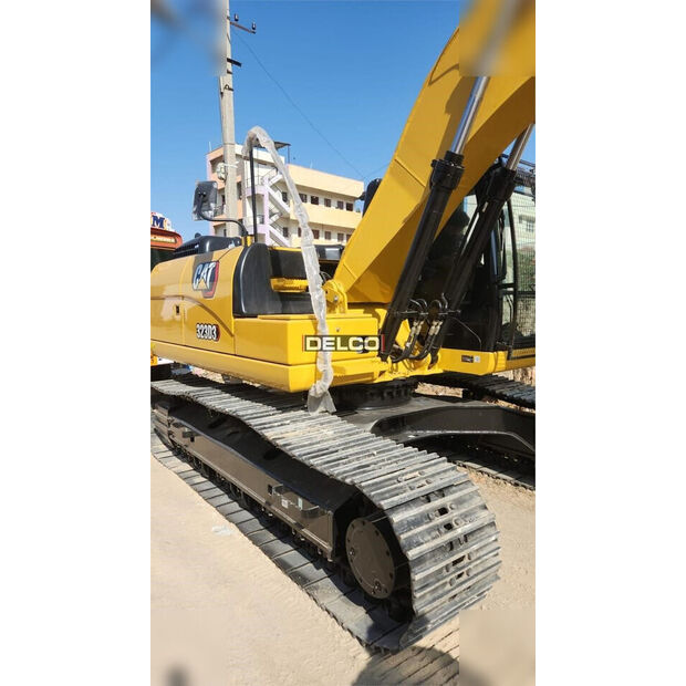 2025 كاتربيلر 323D3-44710526