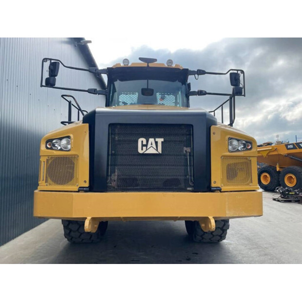 2018 Caterpillar 745-44711135