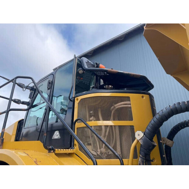 2018 Caterpillar 745-44711137