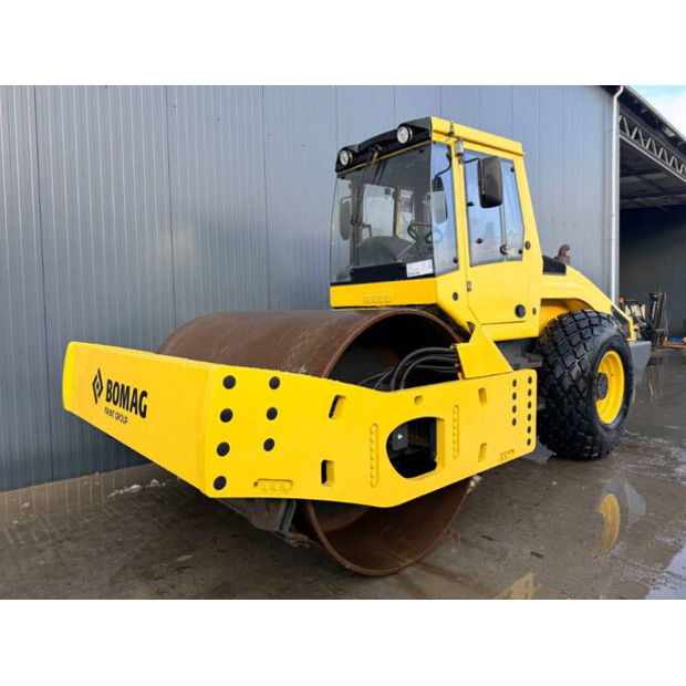 2007 بوماج BW216D-4-44711832