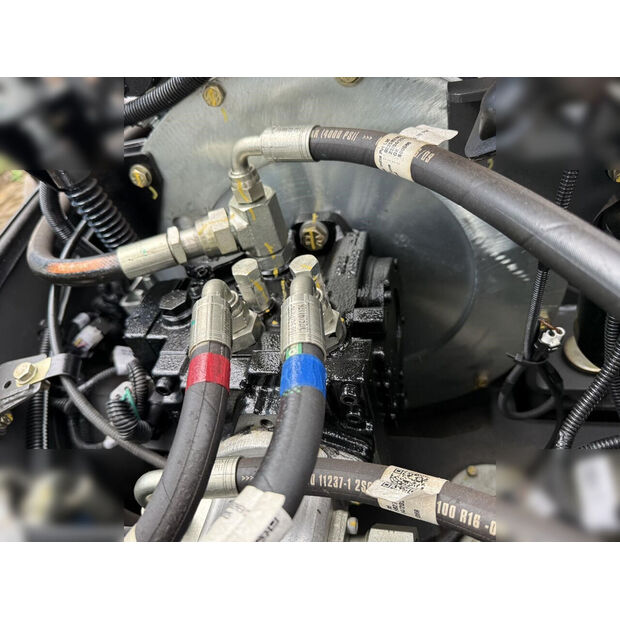 2025 CASE 450NX-44712593