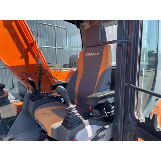 2015 Doosan DX170W-5-44712692