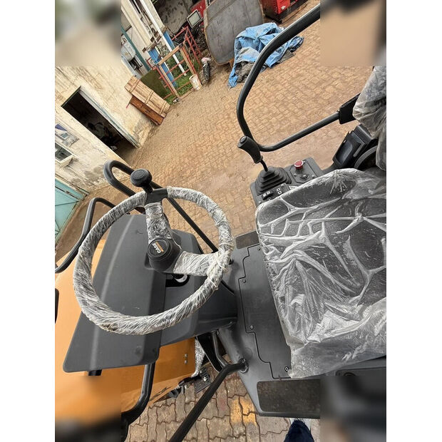 2025 CASE 450NX-44712956