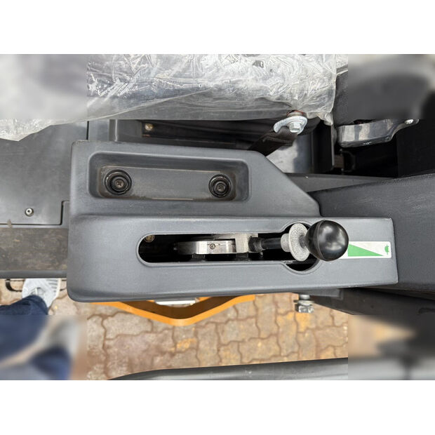 2025 CASE 450NX-44712960