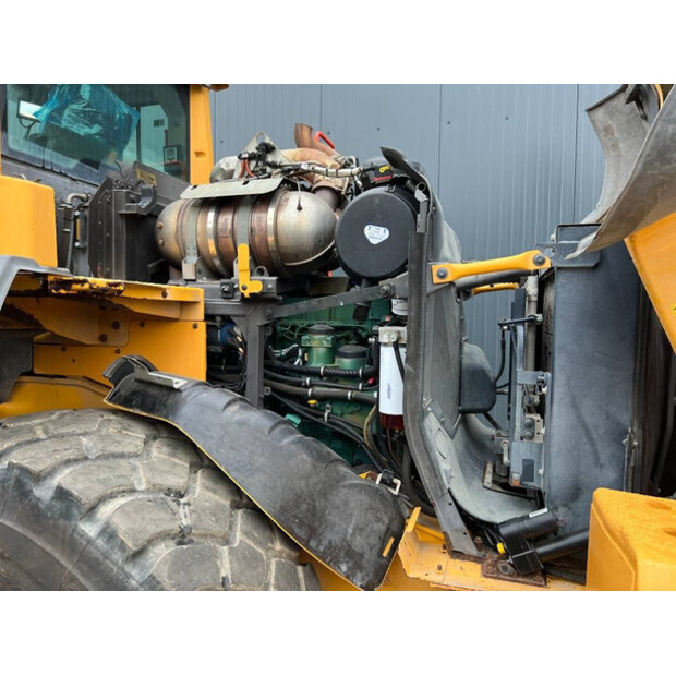 2017 Volvo L120H-44713014
