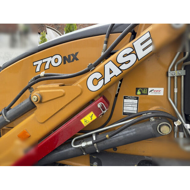 2025 CASE 770NX MAGNUM-44713300