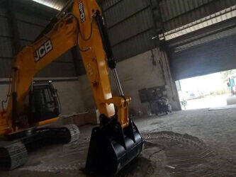 2025-jcb-js210-lc-1401063-44713588