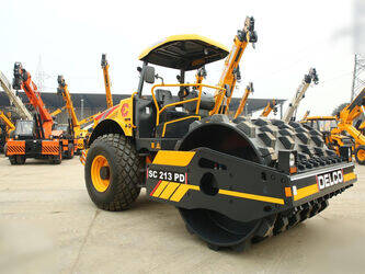 صورة ل معدات رص 2025 ديلكو SC213PD