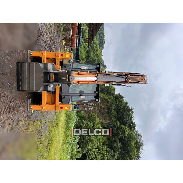 2025 CASE 570SV-44713665