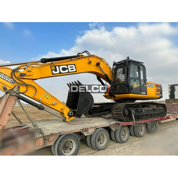 2025 JCB 225LC-44713895