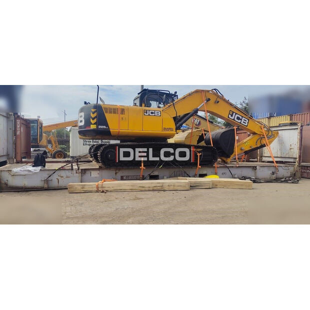 2025 JCB 225LC-44713897