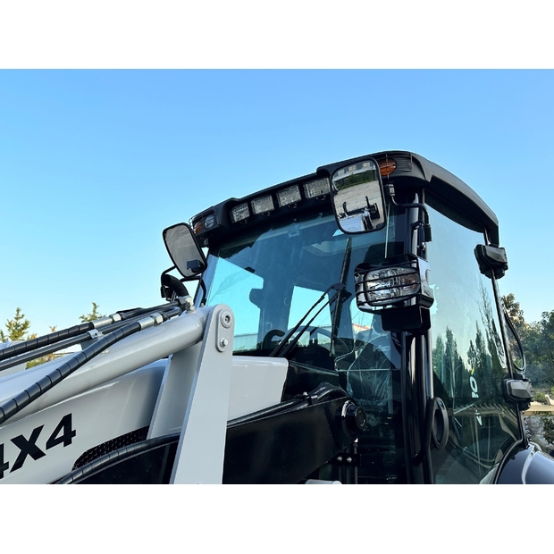 2025 Hexl 420X-44714867