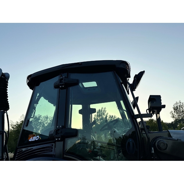 2025 Hexl 420X-44714869