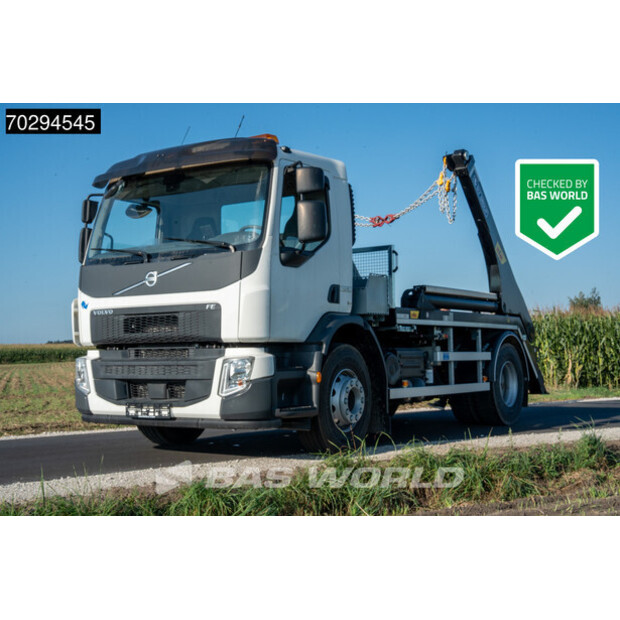 2022 فولفو FE 320-44714899