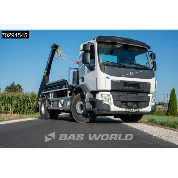 2022 فولفو FE 320-44714904