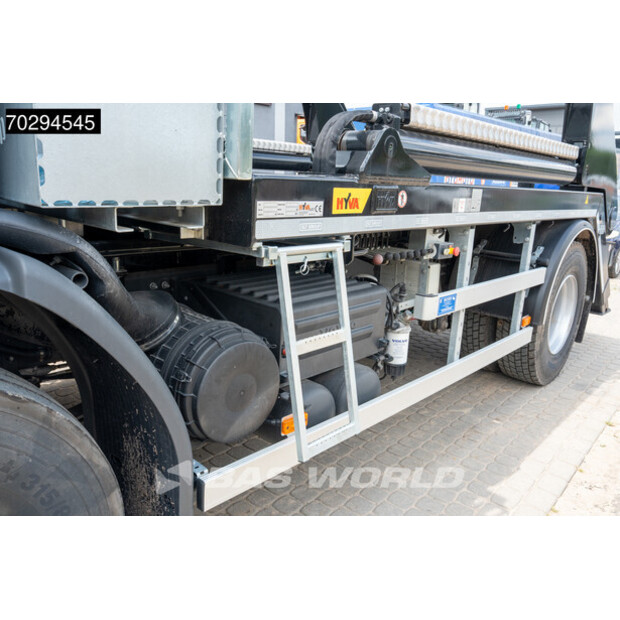 2022 فولفو FE 320-44714924