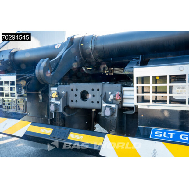 2022 فولفو FE 320-44714927